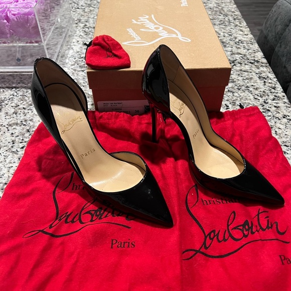 Christian Louboutin Shoes - Christian Louboutin Black Pump